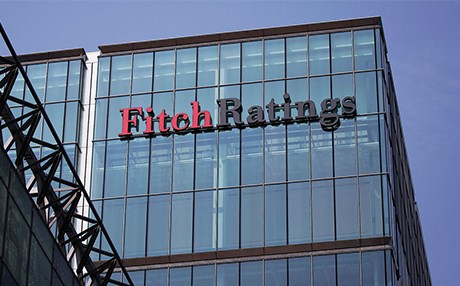 Fitch 14 Türk bankasının kredi notunu indirdi