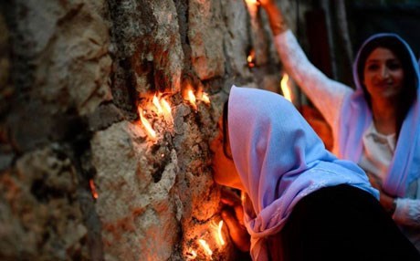 Parlamento biryarê li ser nasandina komkujiya Kurdên Êzidî dide