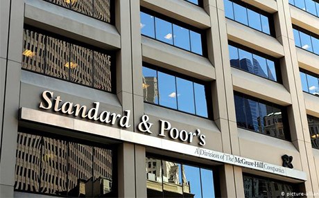 Standard and Poor's Türkiye'nin kredi notunu 'Durağan' olarak teyit etti
