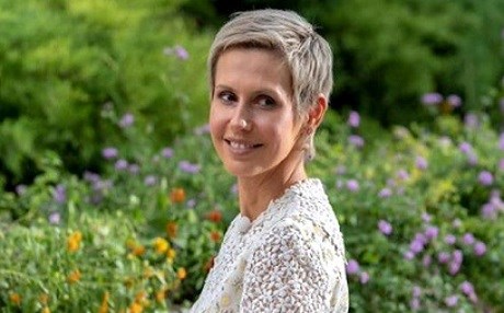 Esma Esad kanseri yendi