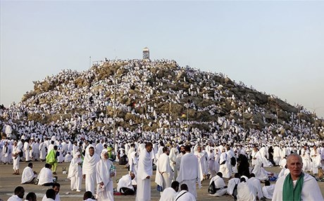 Hacı adayları Arafat'ta