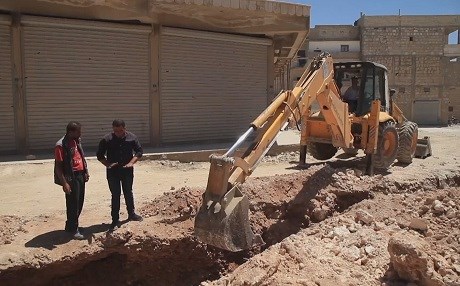 Xelkê Ezaz û Elbabê ji kêmbûna derfetên kar nerazî ne