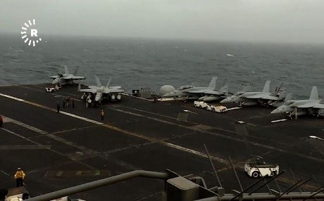 Çalakiyên Keştiya Abraham Lincoln li Kendavê berdewam in