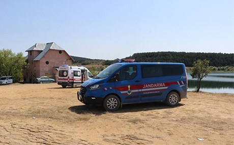 Anne, baba ve oğlu baraj gölünde boğuldu