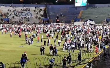 Derbi maçta çıkan olaylarda 4 kişi hayatını kaybetti