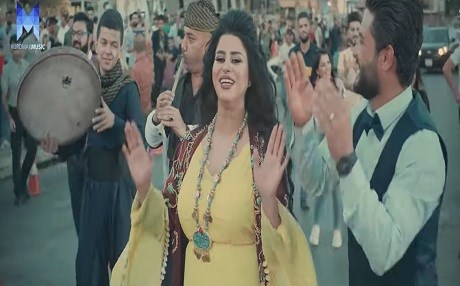 Hawrami accepts mullah's apology after he visits her