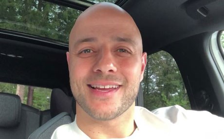 ماهیر زەین بە کوردی قسە دەکات: هیوادارم ئێوەی ئازیز لە کۆنسێرتەکەم ببینم