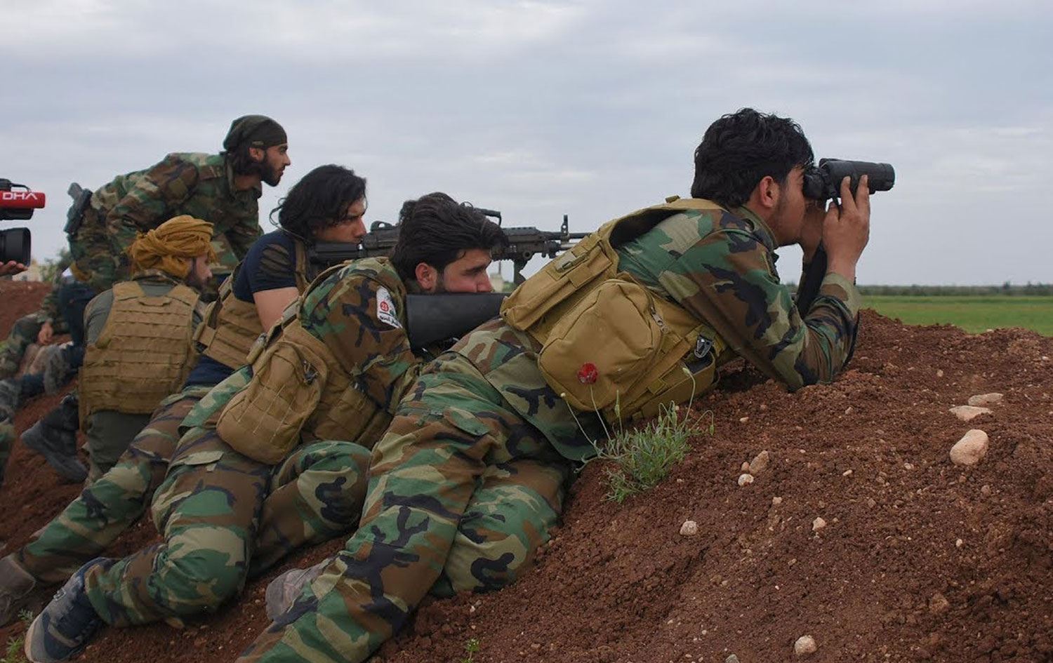 YPGê li bakurê Efrînê êrîşî Artêşa Azad kir