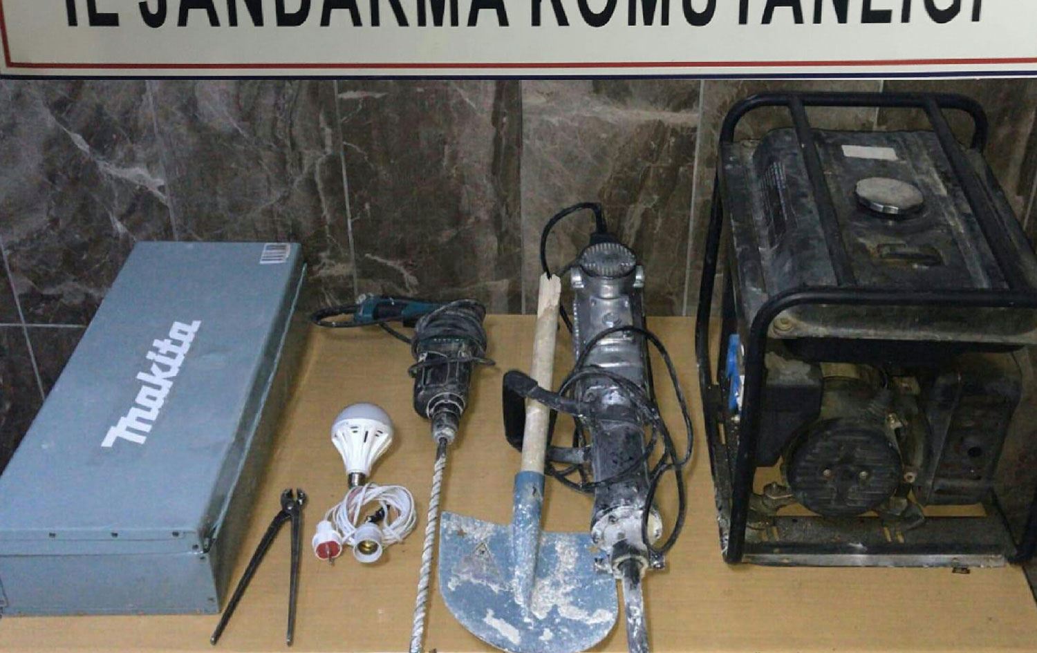 Adıyaman’da kaçak kazı yapan 7 kişi yakalandı