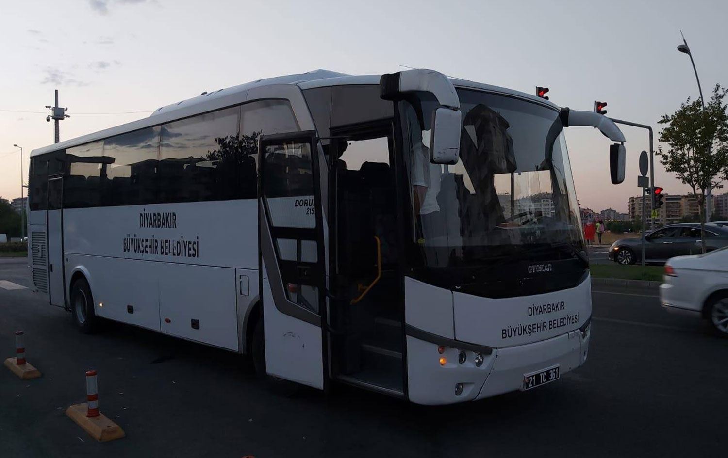 Diyarbakır Büyükşehir Belediyesi, Amedspor servis aracına el koydu