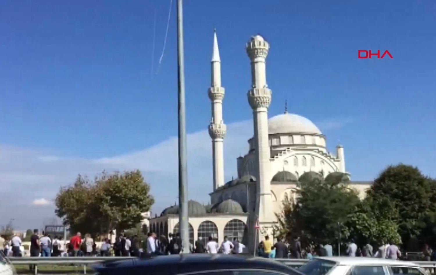 بوومەلەرزەیەک بە گوڕی 5.7 پلەی رێختەر ئیستەنبووڵی هەژاند