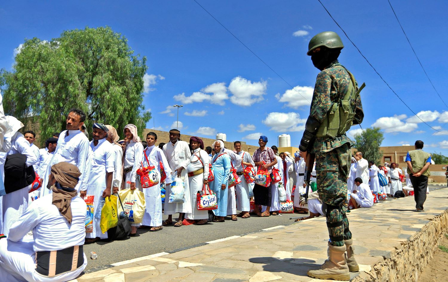 حووسییەکان 350 بەندکراو و دیلیان لە سەنعا ئازادکرد