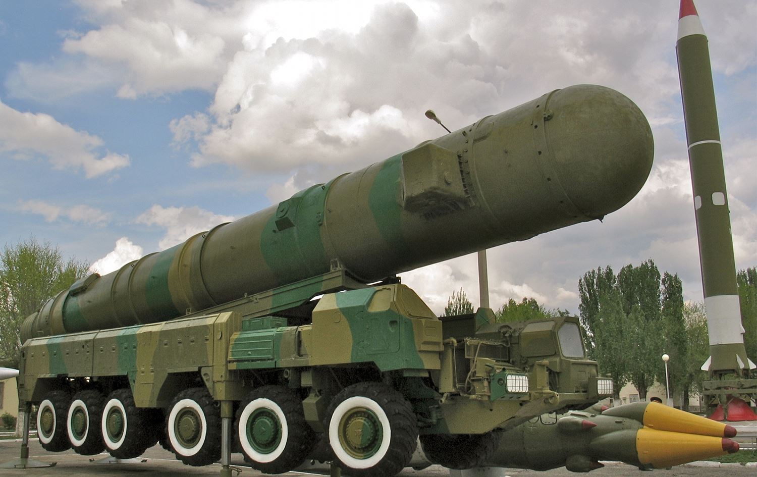 Suriye’de S-500 hava savunma füze sistemi test edildi