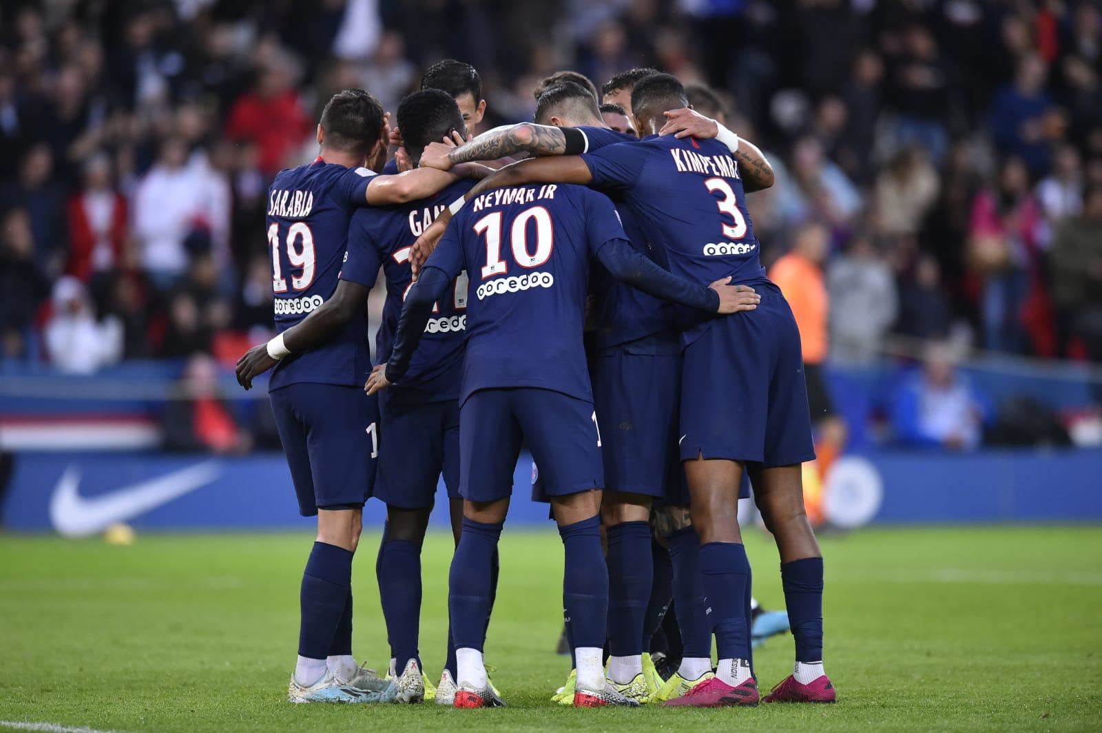 ڤیدیۆ؛ سارابیا، ئیکاردی و نەیمار سەرکردایەتی پاریسیان کرد