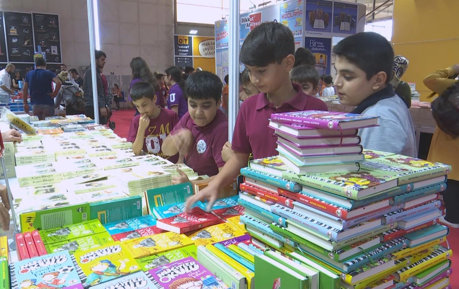 لە ئامەد رێژەی سەردانیکارانی پێشانگەی کتێب 50% زیادیکردووە