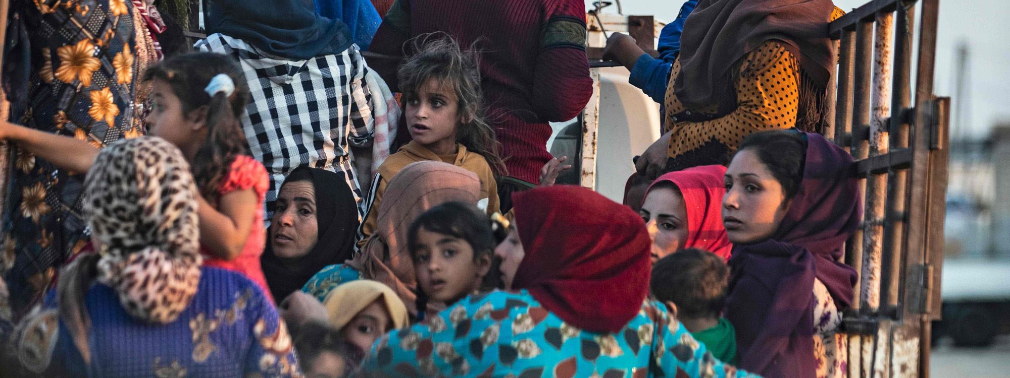 Fotoğraflarla Rojava'da bombardımandan kaçan sivillerin göçü