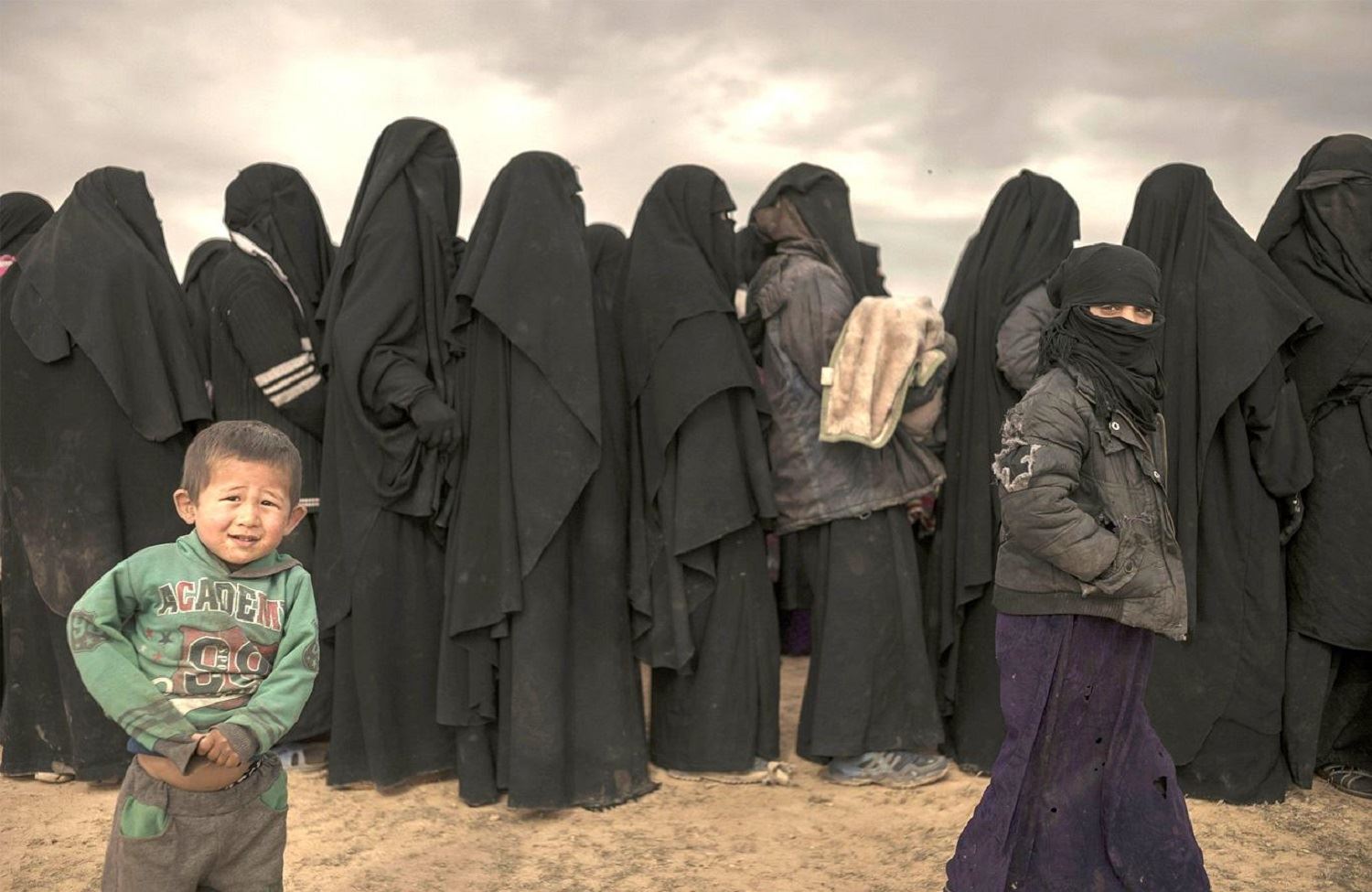 Aileleri IŞİD mensubu 64 Özbek çocuk ülkelerine iade edildi