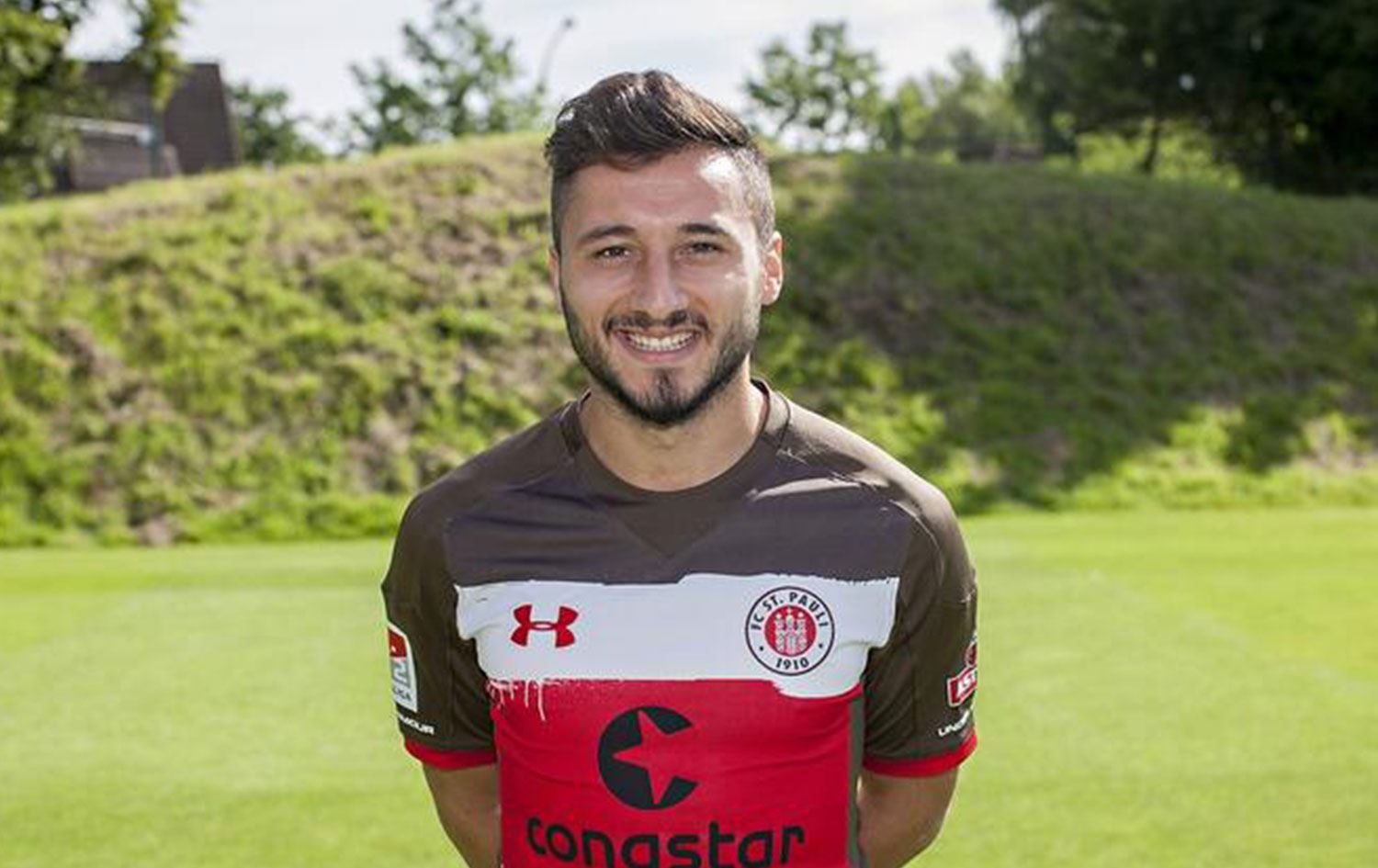 Operasyona destek veren futbolcu kadro dışı bırakıldı