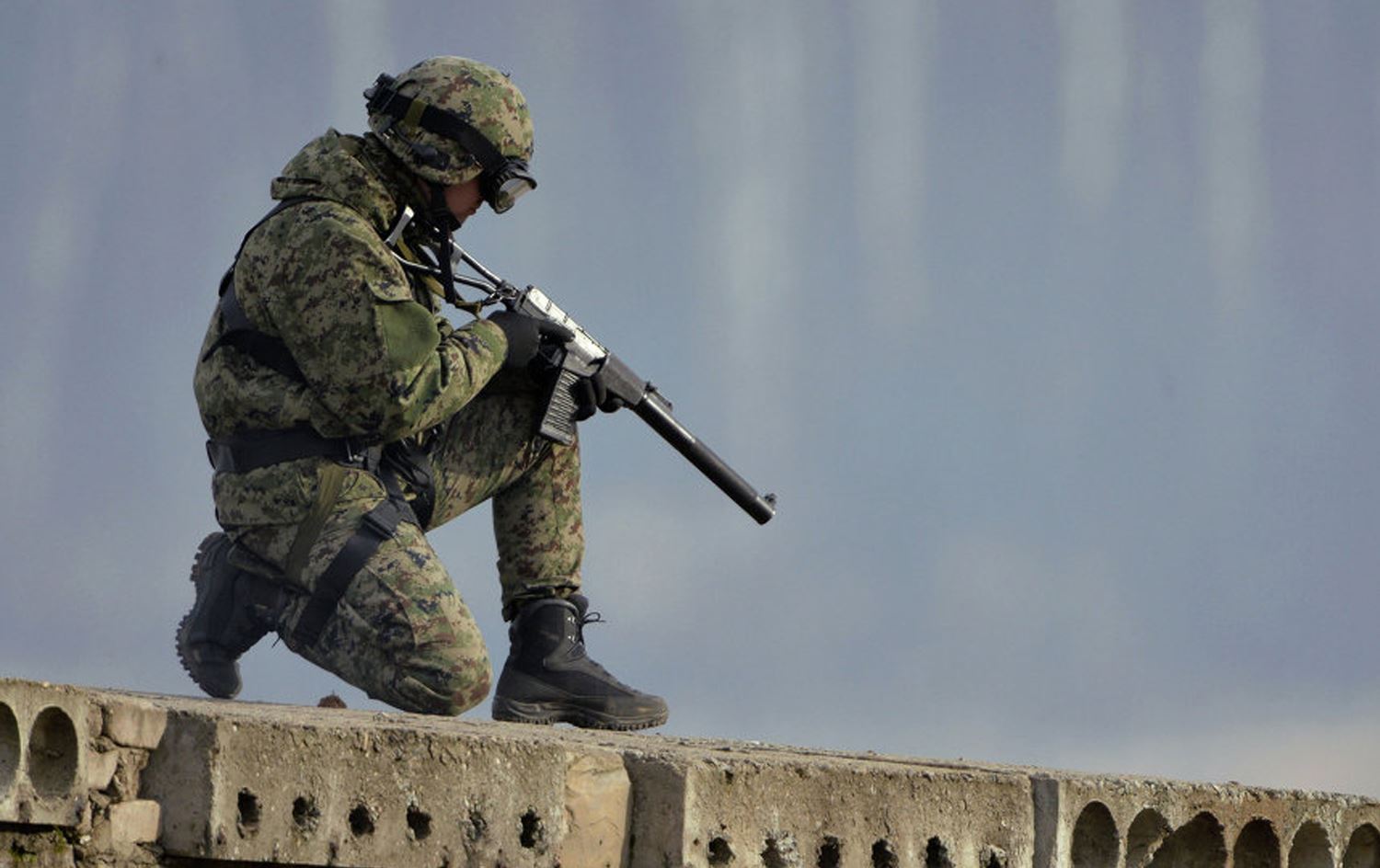 سەربازێکی رووسی 8 سەربازی دیکە دەکوژێت