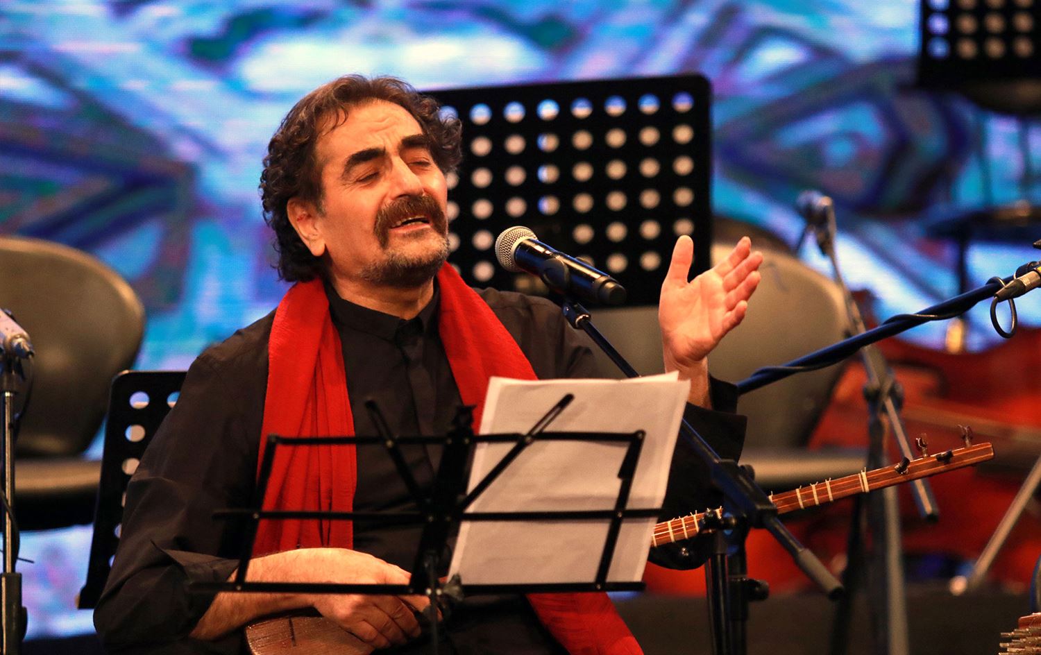 شەهرام نازری بۆ هاوخەمی رۆژئاوای کوردستان کۆنسێرتەکەی لە سوێد هەڵوەشاندەوە