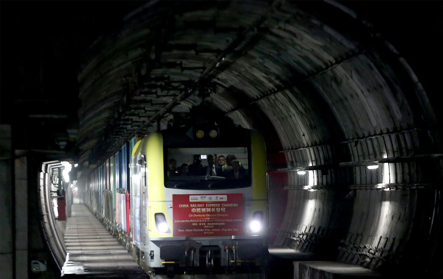 Çin’den yola çıkan yük treni Türkiye üzerinden Avrupa'ya geçti