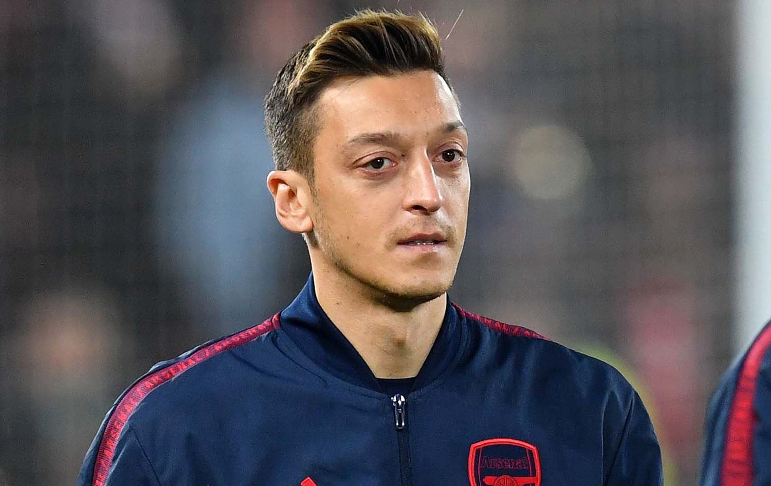 بريطانيا.. السجن 10 سنوات بحق شخص اعتدى على أوزيل