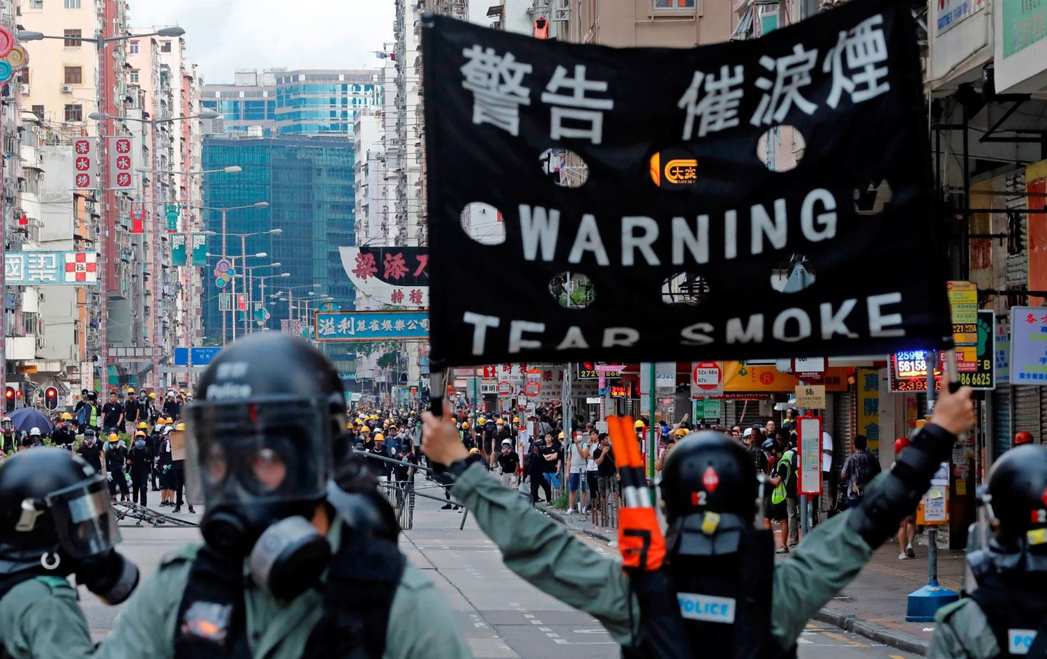 Çin, ABD ve İngiltere'yi Hong Kong konusunda ‘iki yüzlülük’le suçladı