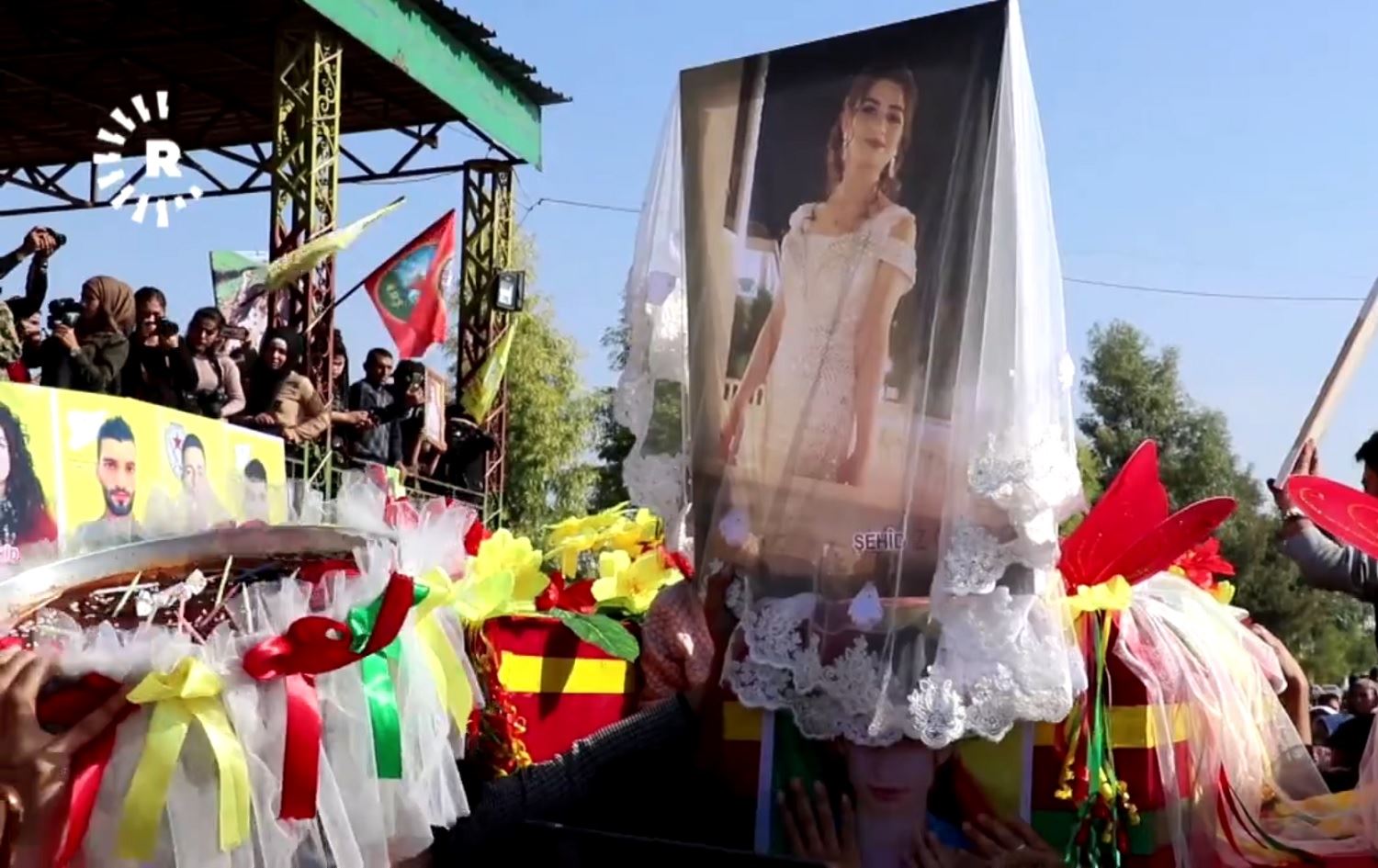 Qurbaniyên teqîna Qamişloyê Zozan û Medîne bi cilên bûkaniyê hatin oxirkirin