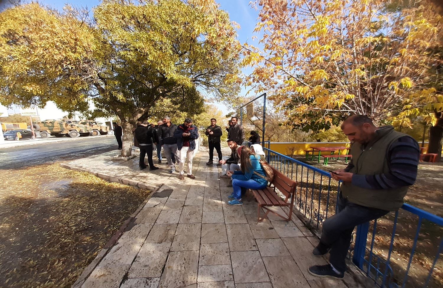 Görevden alınan belediye başkanları sessiz bekleyişte