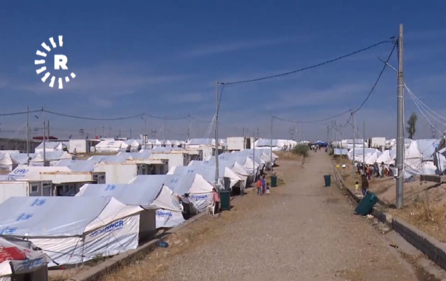 Koçberên kampa Berdereşê daxwaza avakirina dibistanekê dikin