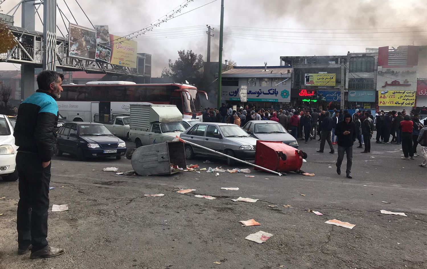 Hamaney'in temsilcisinden "gösterilere milis güçleri müdahale eder" uyarısı