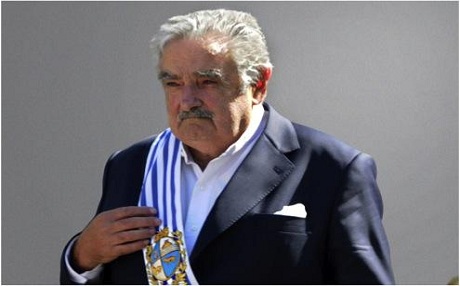 Serokê Uruguay dê 100 zarokên Sûrî li mala xwe bihewîne