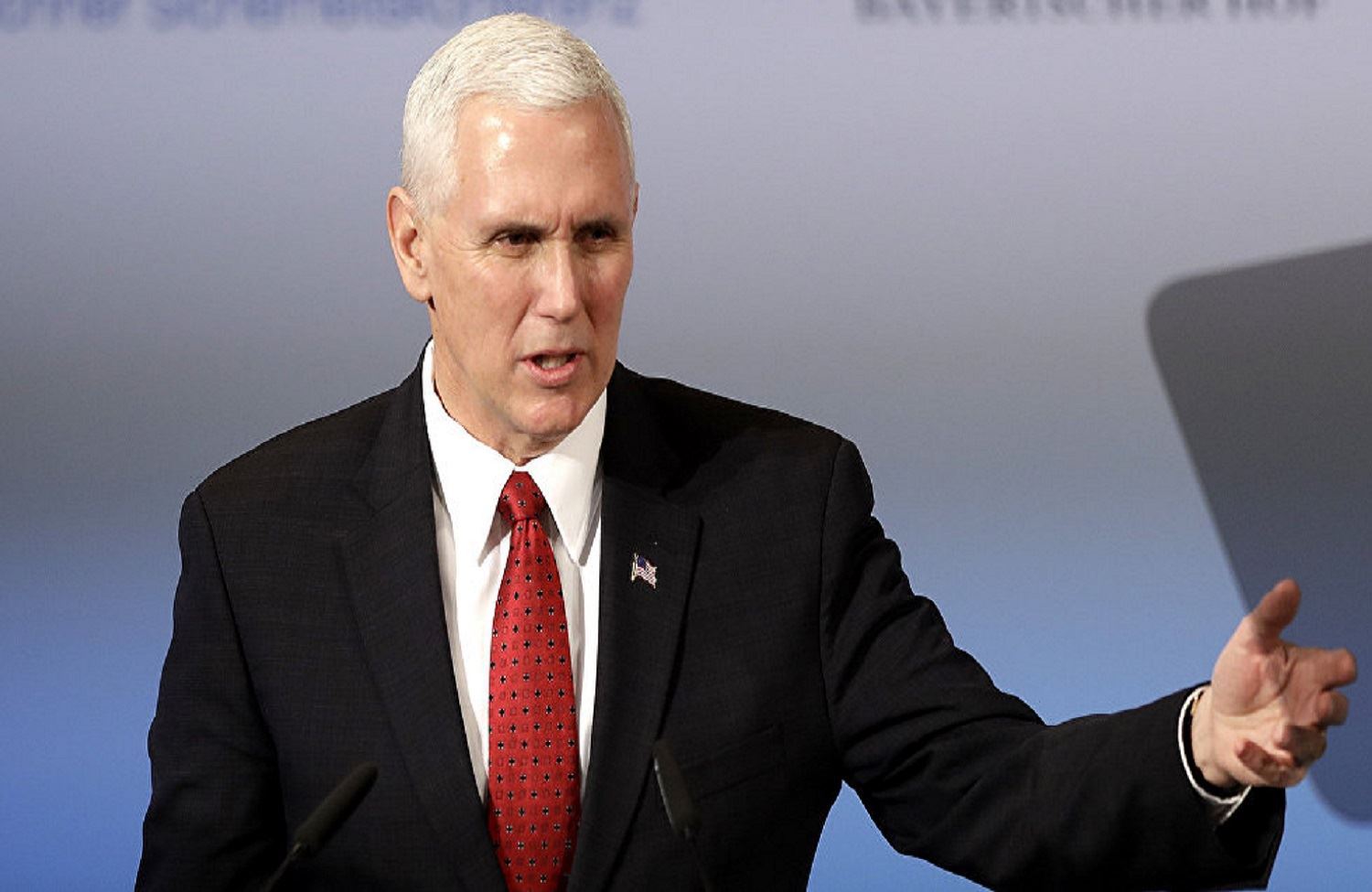 Cîgirê Serokê Amerîkayê Mike Pence li Bexdayê ye