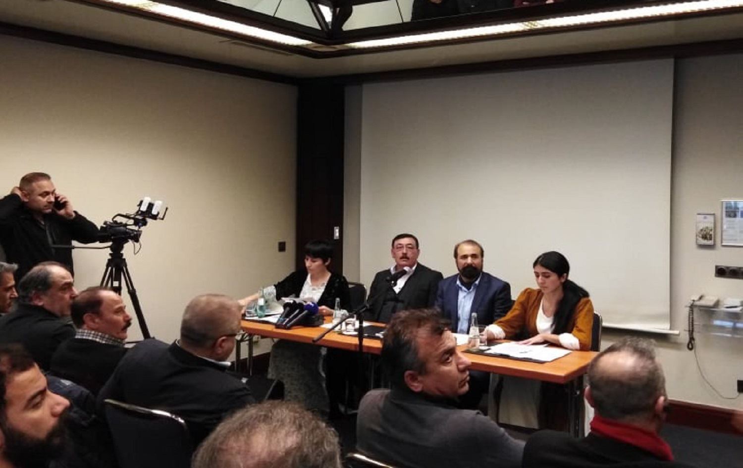 Kürt sanatçılardan ulusal birlik çağrısı