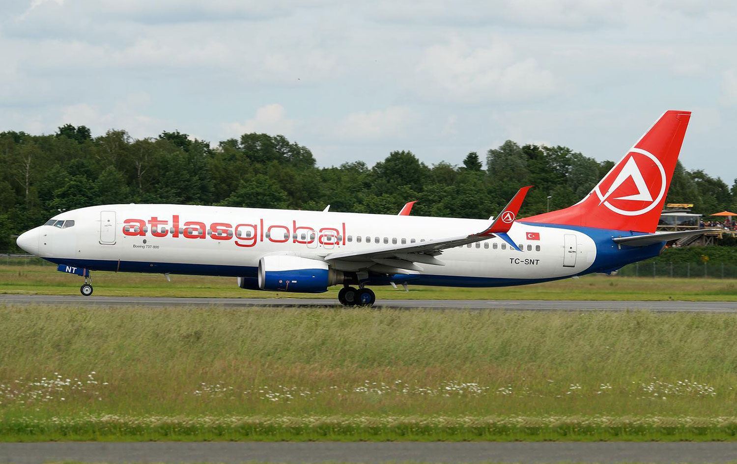 Atlas Globalê geştên xwe rawestandin