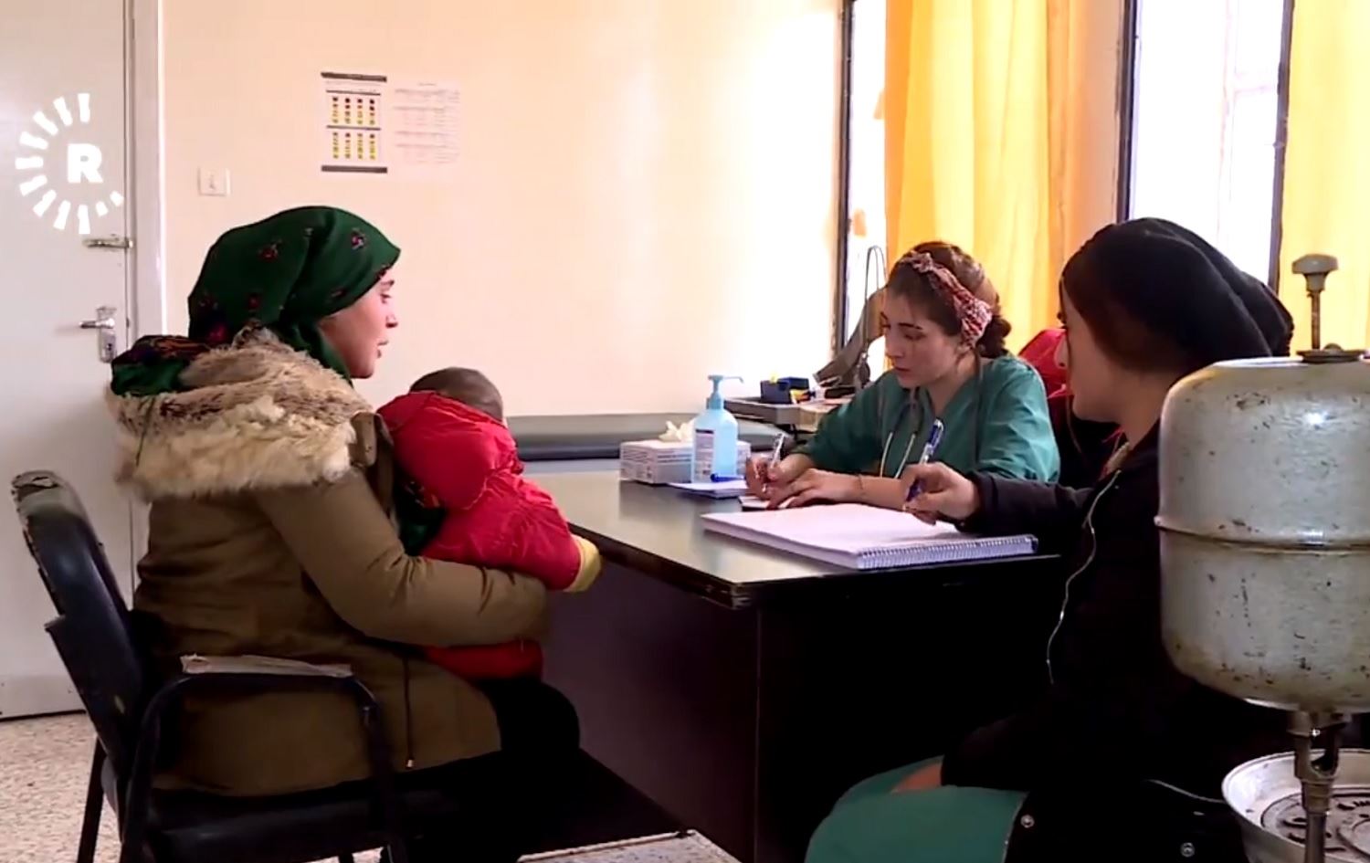 ROJAVA - Dr. Zozan rojane 80 nexweşan derman dike