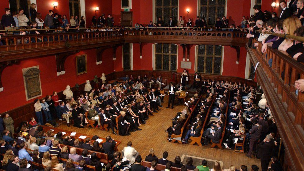 خوێندکارێکی غانا بەهۆی رەنگی پێستییەوە لە ئۆکسفۆرد دەرکرا