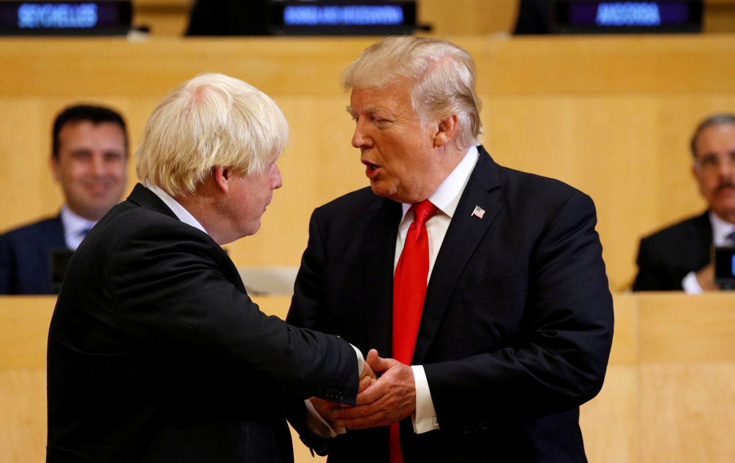 بۆریس جۆنسن بۆ ترەمپ: تکایە دەستوەردان لە هەڵبژاردنی بەریتانیا مەکە