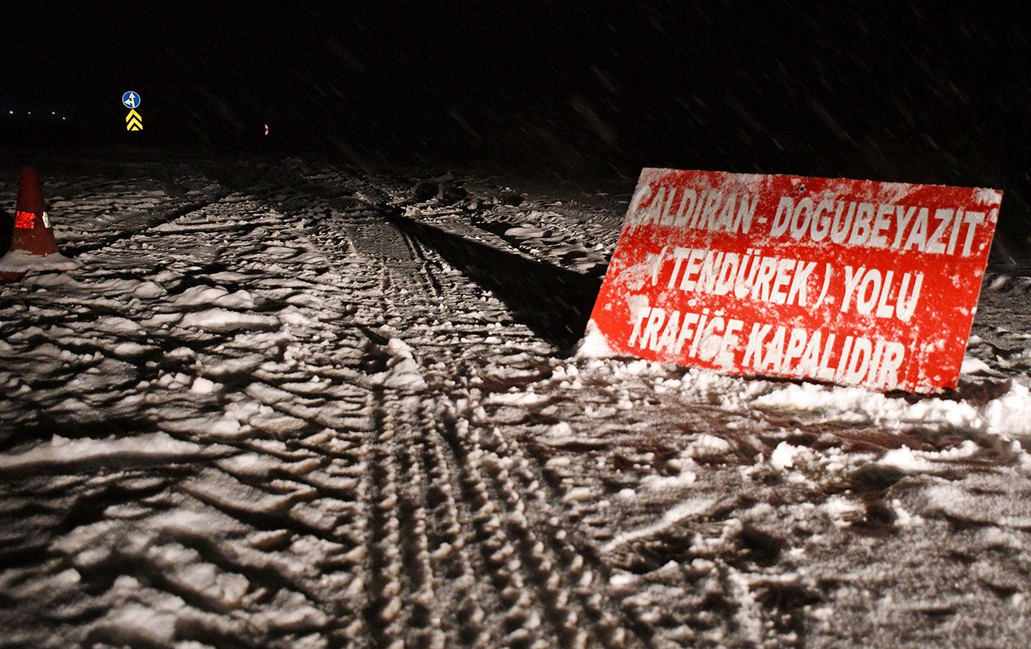 Van ve Muş’ta 45 köy yolu kapandı