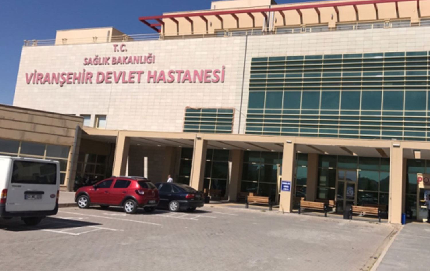 Saman yüklerken kamyondan düşen işçi hayatını kaybetti