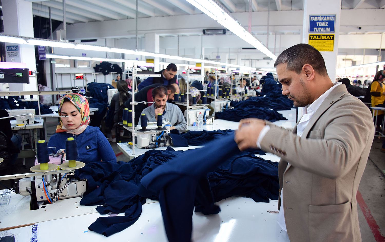 Bitlis’te açtığı fabrikada 200 kişiye istihdam sağladı