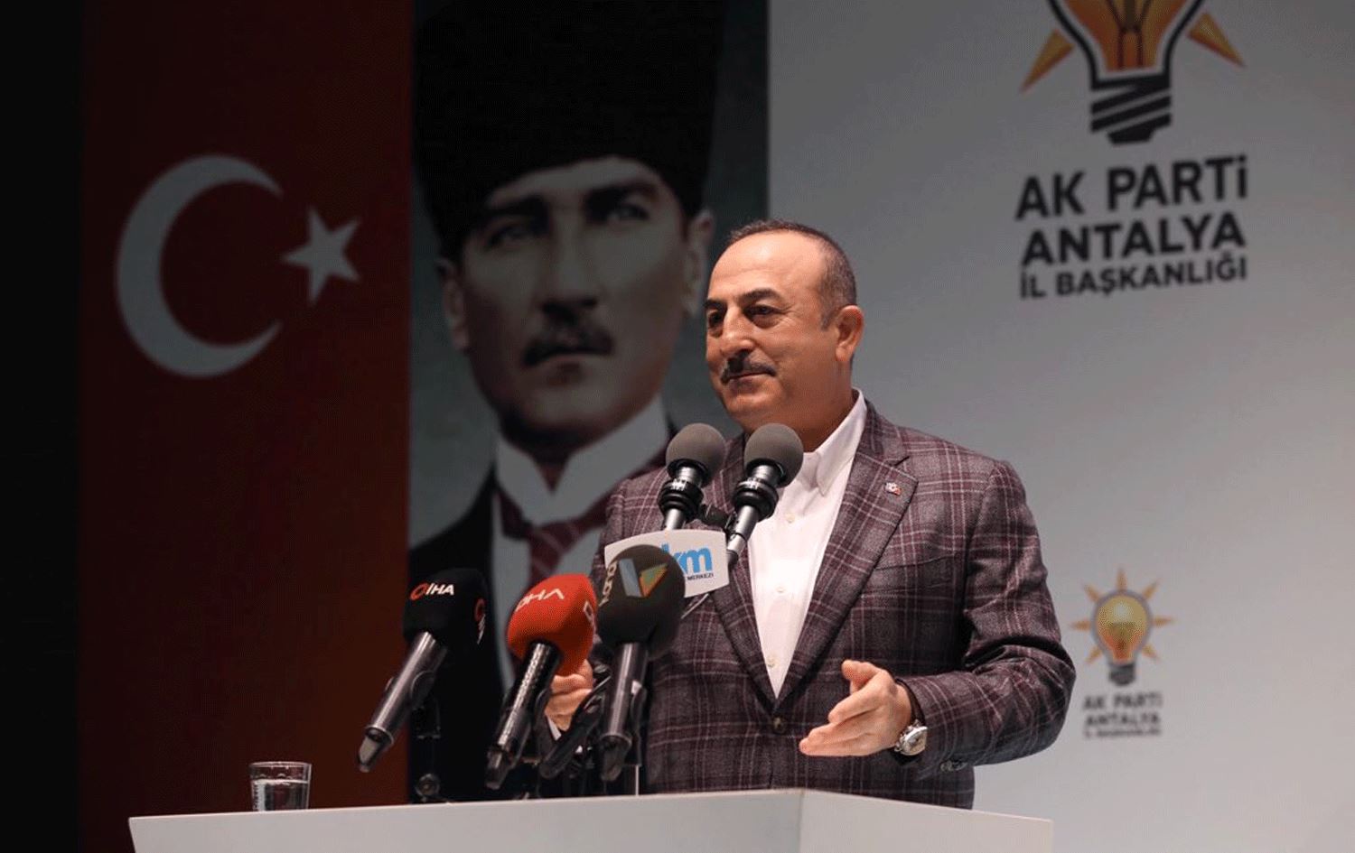 وەزیری دەرەوەی تورکیا رێککەوتنی لیبیا بە ئۆپەراسیۆنی سەر رۆژئاڤای کوردستان دەچوێنێت