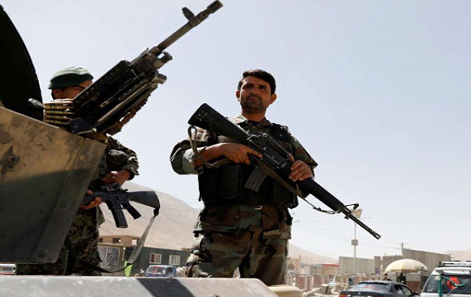 İki polis karakoluna eş zamanlı saldırı: 20 ölü