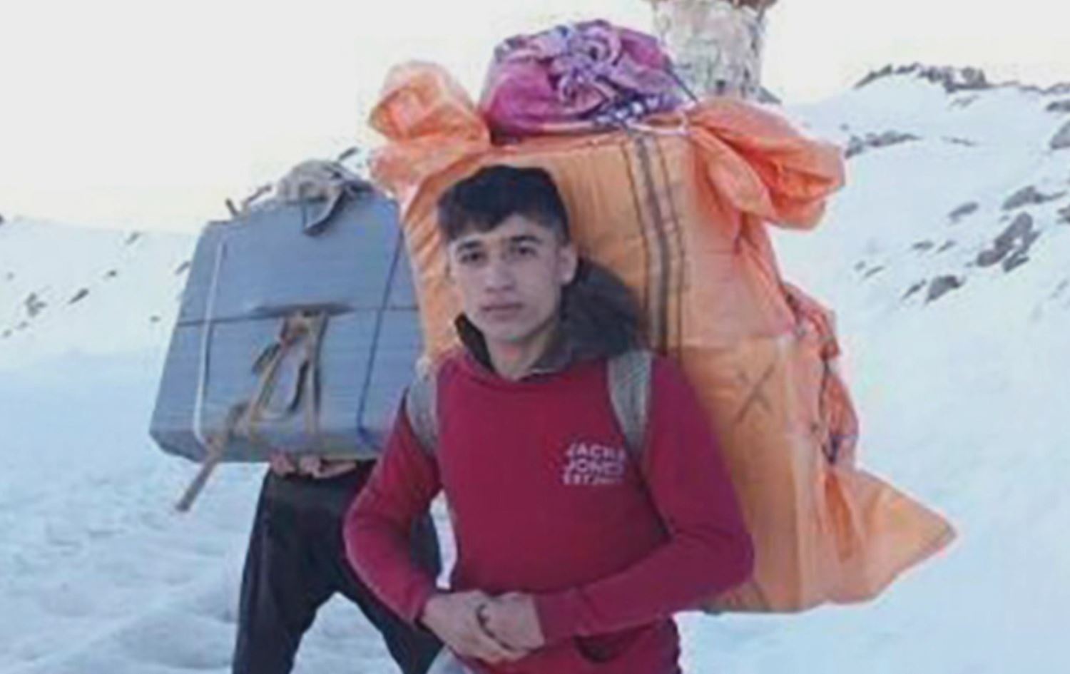 Boksorê Kurd ê Rojhilatî ji ber hejariyê kolberiyê dike