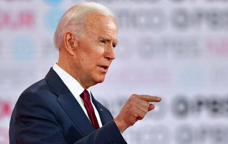 جۆ بایدن، جێگری پێشووی سەرۆکی ئەمریکا و یەکێک لە بەربژێرەکانی دیموکراتەکان بۆ سەرۆکایەتیی ئەمریکا