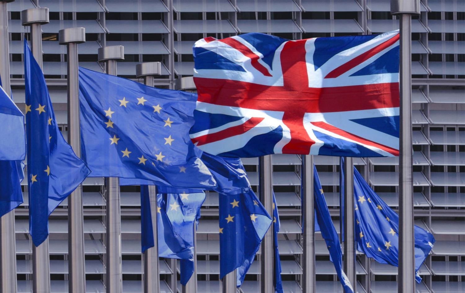 İngiltere'den İran ve Irak'a seyahat uyarısı