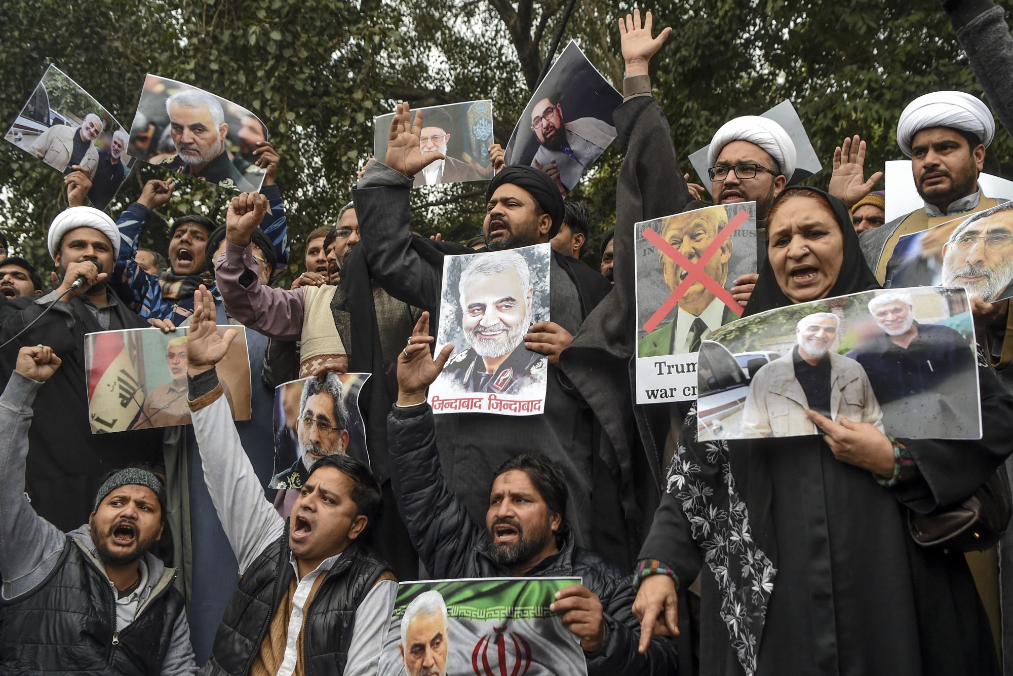 Indian Shiites protest Soleimani's death in front of US embassy in New Delhi