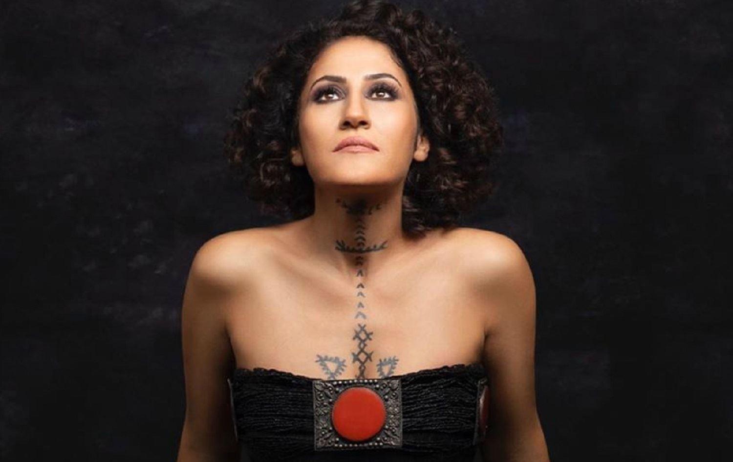 Aynur Dogan albumeke nû belav dike