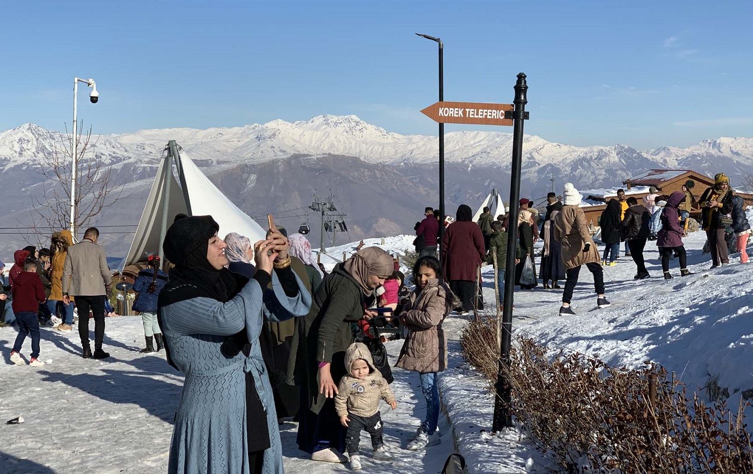 WÊNE – Li Çiyayê Korekê kêfxweşiya berfê