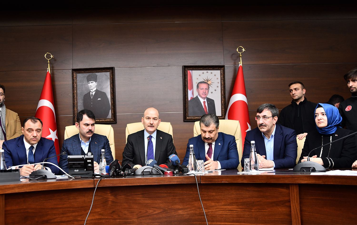 Suleyman Soylu dawîn amara qurbaniyên erdhejê aşkere kir